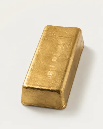 One kilogram cast gold bar, three-quarter view on a porcelain ground.